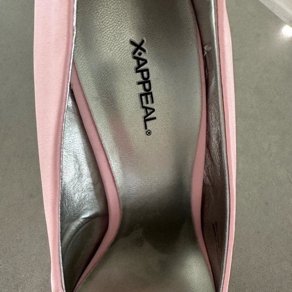 NEW X-appeal Pink 3” Closed Toe Heels Size 8 NWOT - Picture 5 of 5